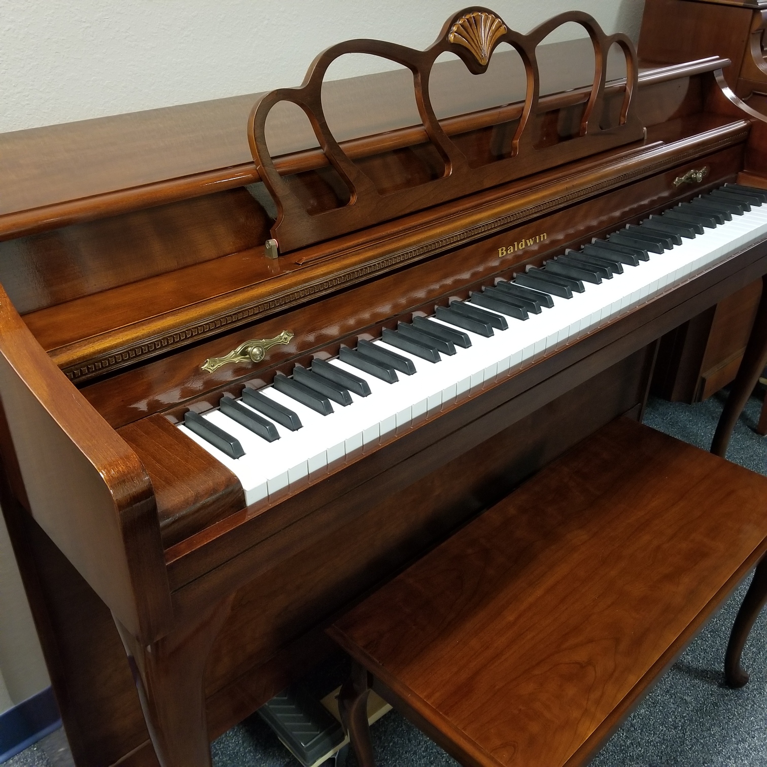 mahogany wurlitzer spinet piano 345754